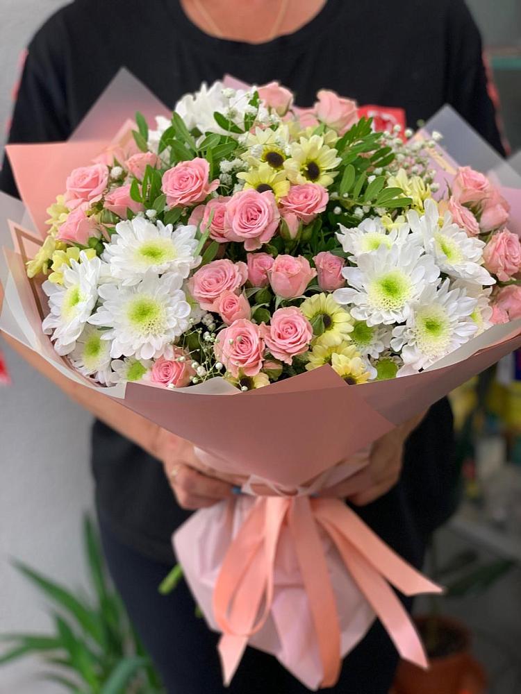 Букет цветов из: Розы и Хризантемы в Рубцовске Алтайский Край