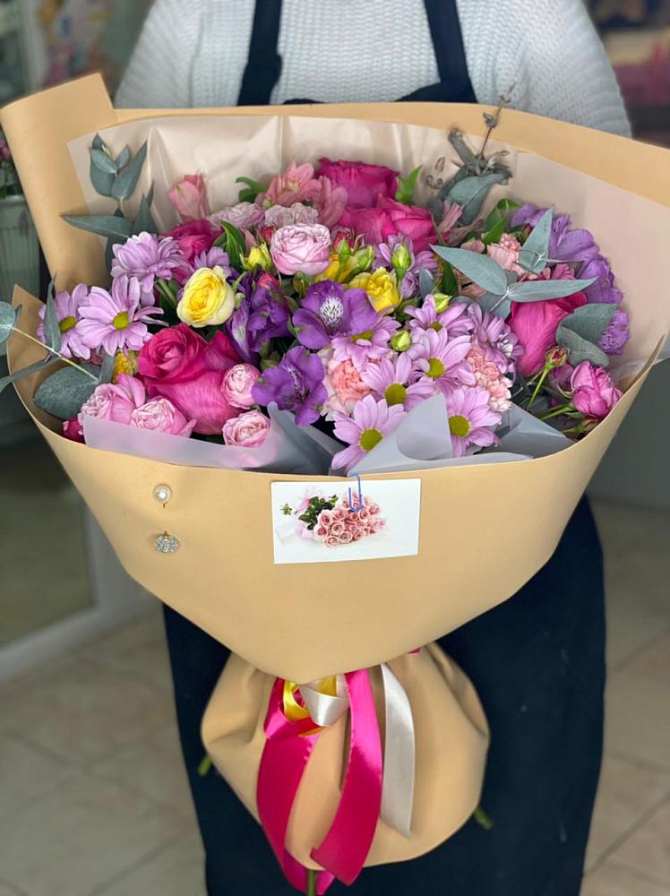 Букет цветов из: Хризантемы, Гвоздики и Альстромерии в Рубцовске Алтайский Край