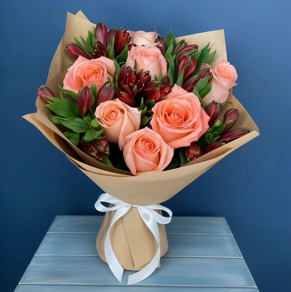 Букет цветов из: Розы и Альстромерии в Рубцовске Алтайский Край