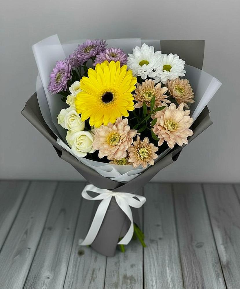 Букет цветов из: Розы, Герберы и Хризантемы в Рубцовске Алтайский Край