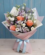 Букет цветов из:  Лизиантусы, Розы, Альстромерии и Гипсофила в Рубцовске Алтайский Край