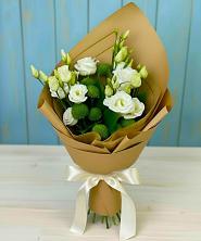 Букет цветов из:  Хризантемы и Лизиантусы в Рубцовске Алтайский Край